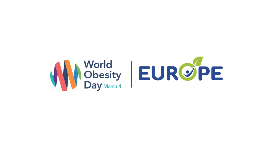 Logo de la Journée mondiale de l'obésité en Europe avec un emblème et un texte colorés, soulignant la date de l'événement, le 4 mars. World Obesity Day Europe logo with colourful emblem and text, highlighting the event date 4 March.